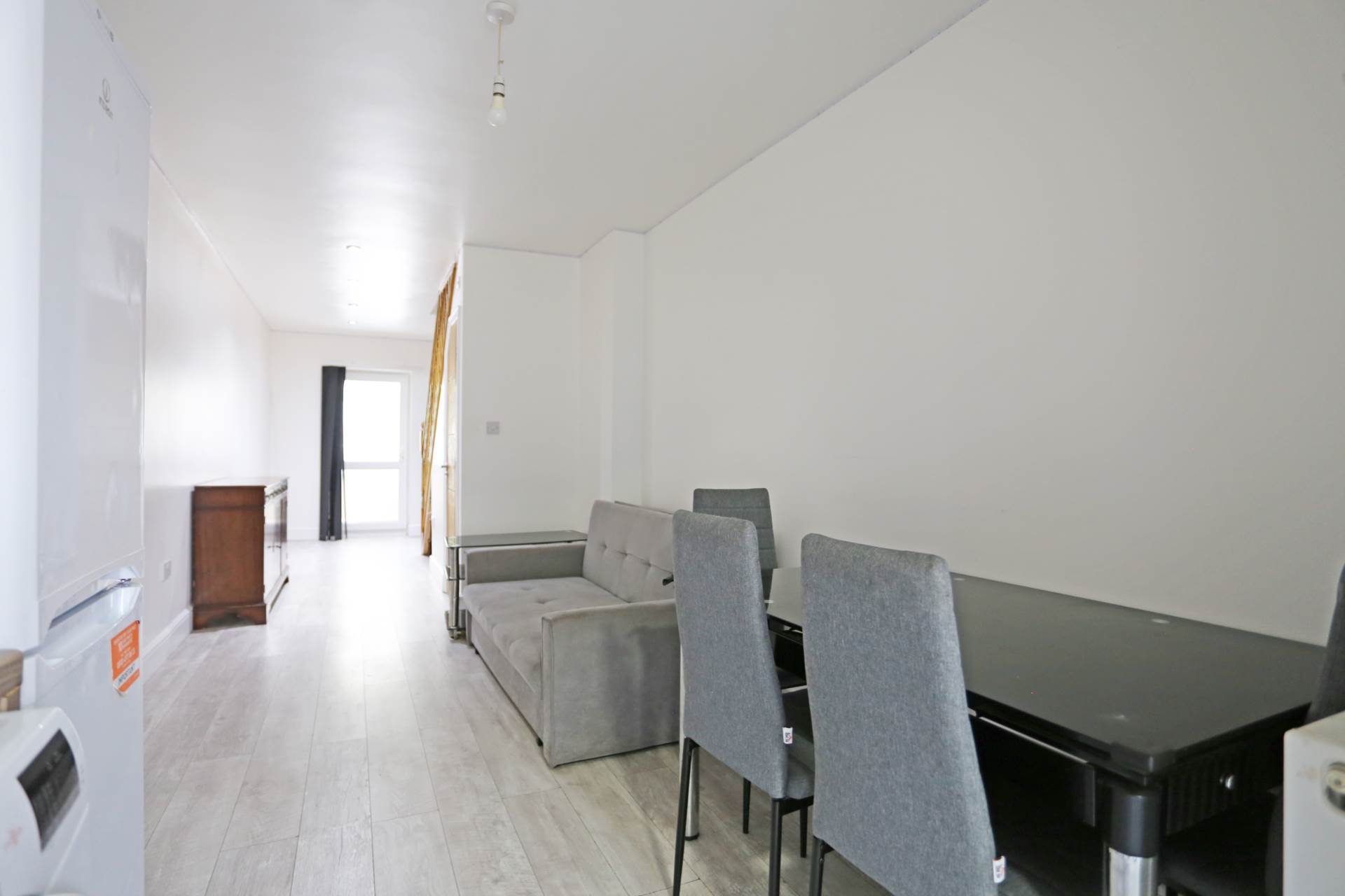 Additional Property Image 1 bedroom Maisonette to rent in Romford 3