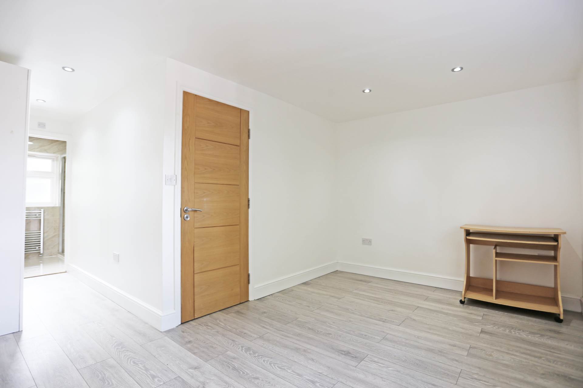Additional Property Image 1 bedroom Maisonette to rent in Romford 5