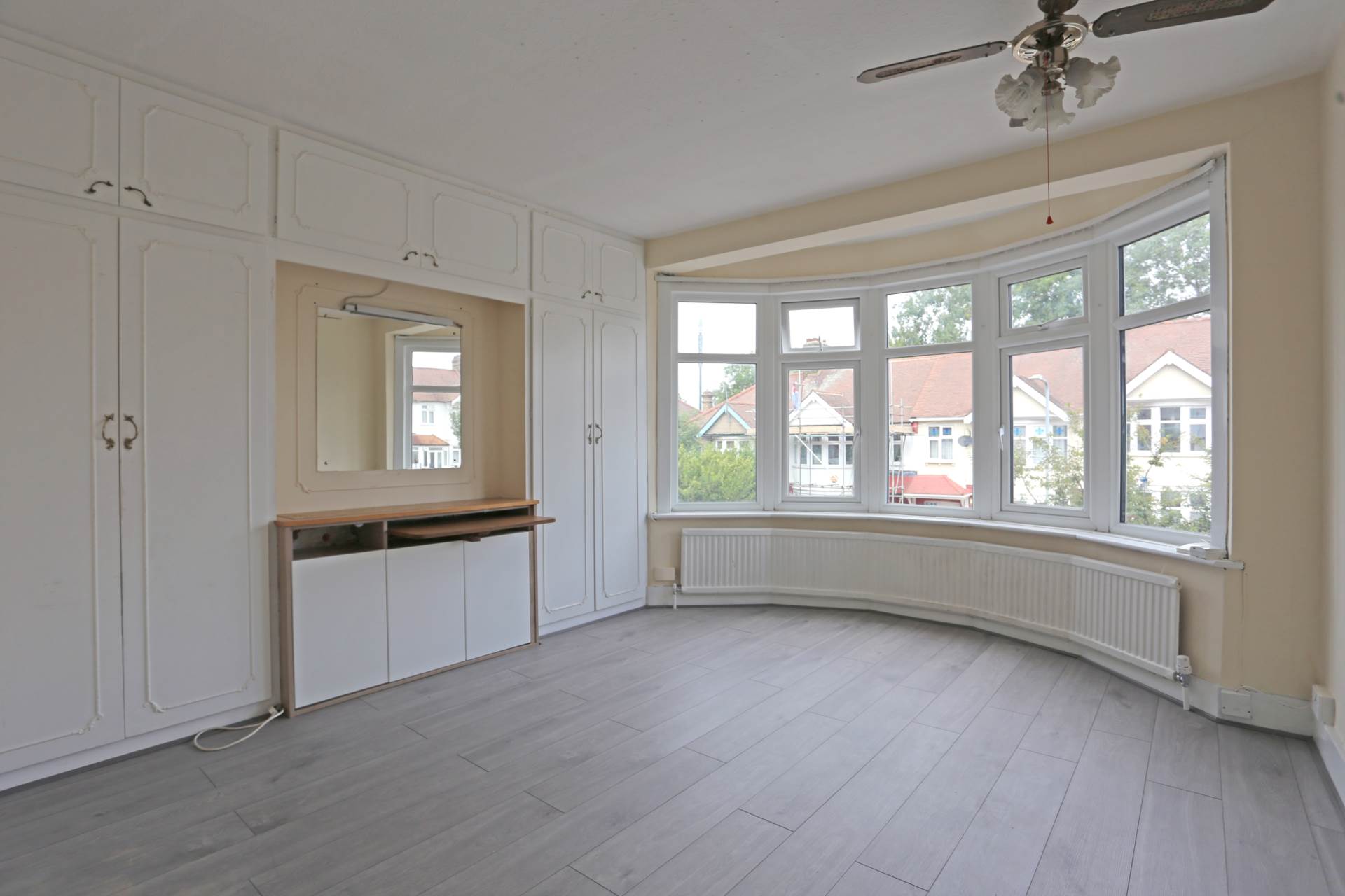 Additional Property Image 3 bedroom Terraced to rent in Ilford 8