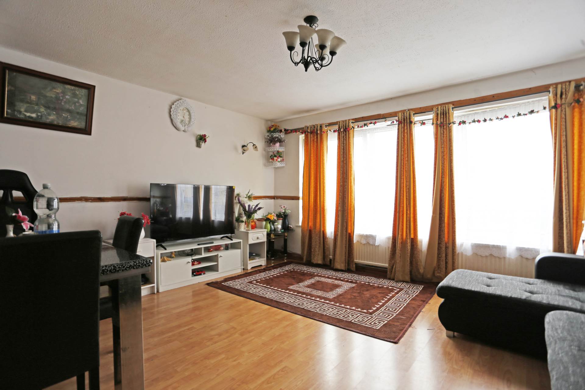 Additional Property Image 3 bedroom Flat for sale in London 4