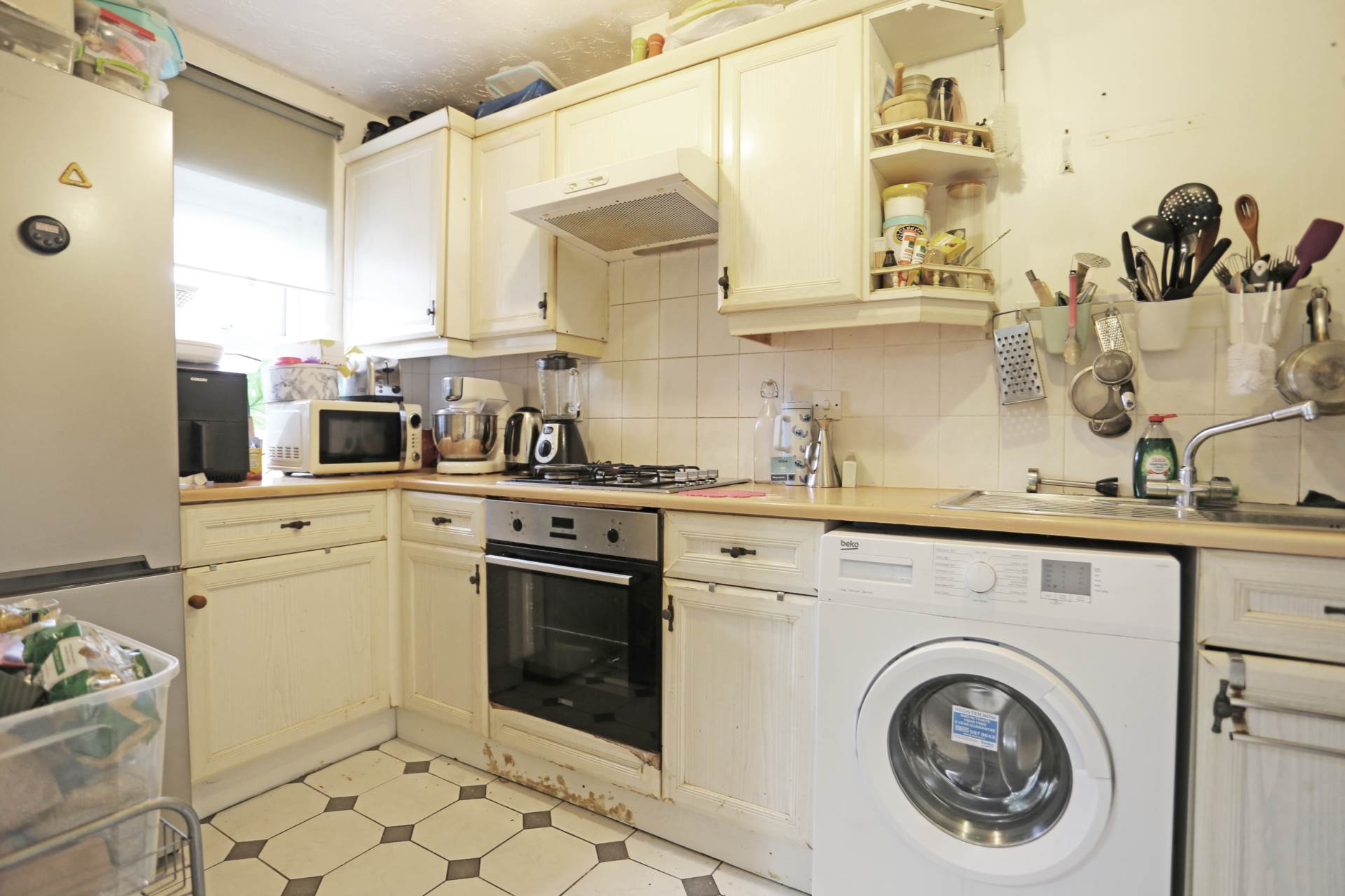 Additional Property Image 1 bedroom Maisonette for sale in London 2