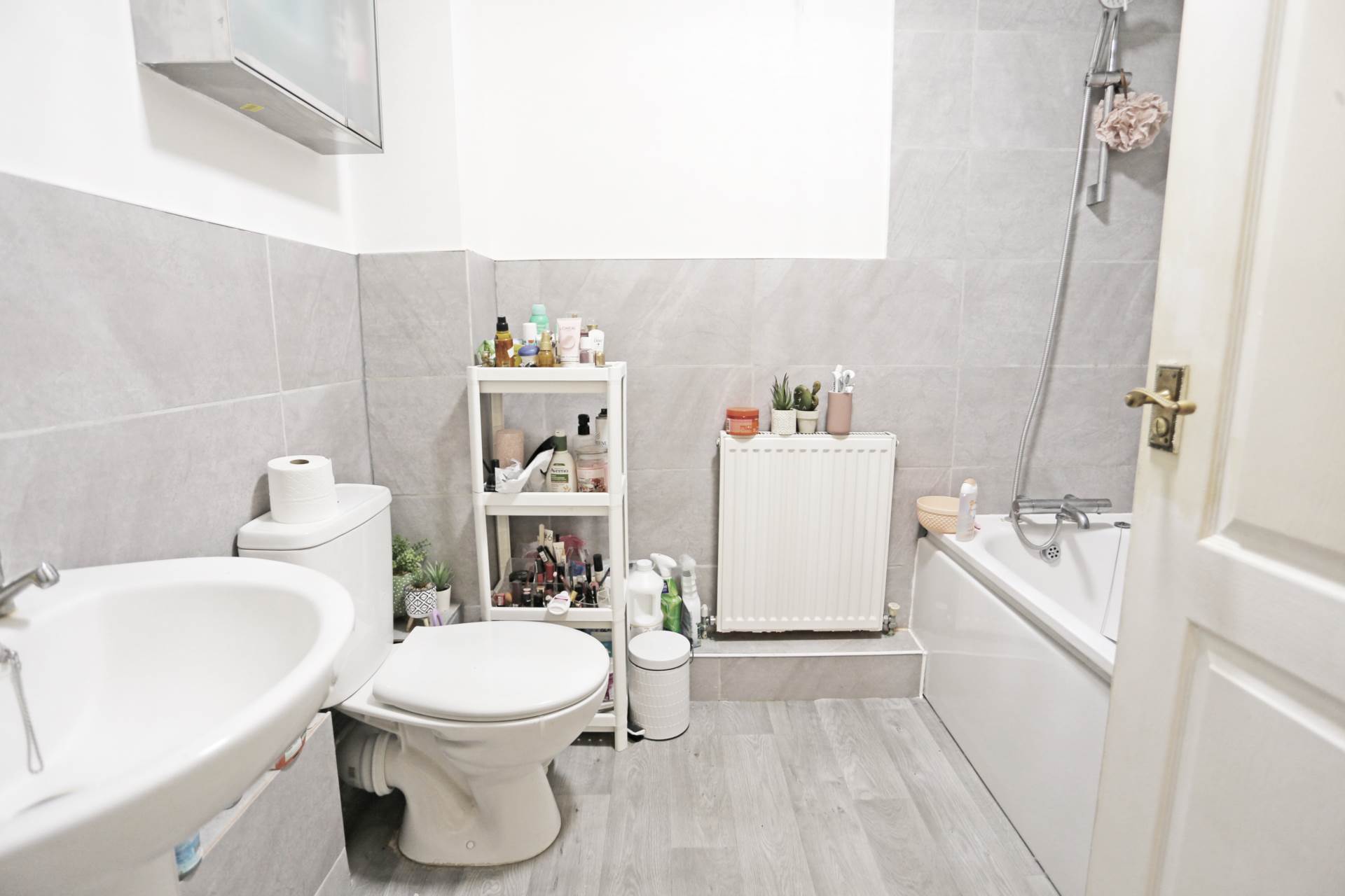 Additional Property Image 1 bedroom Maisonette for sale in London 7
