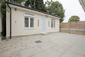 1 bedroom Flat to rent in Dagenham