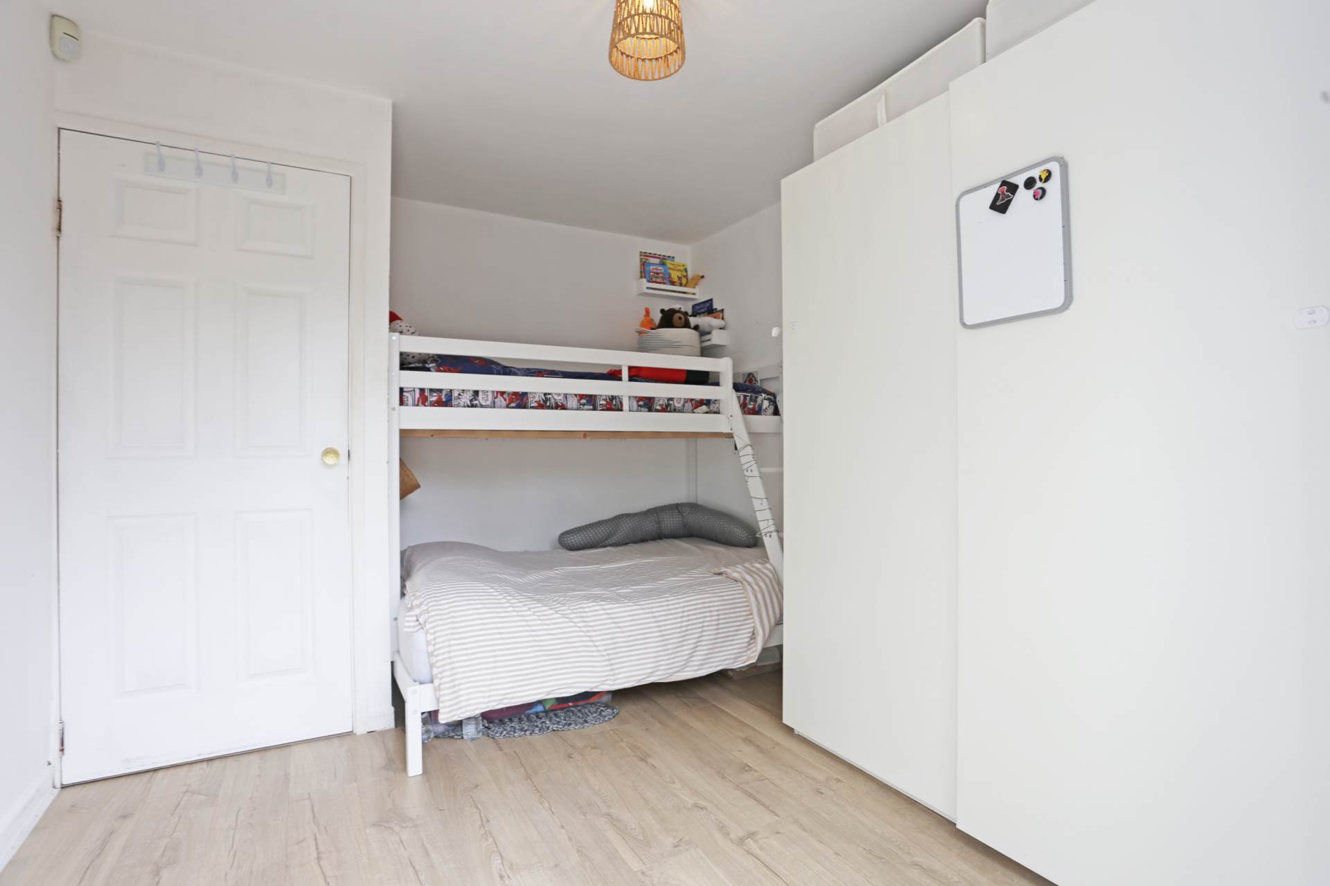 Additional Property Image 1 bedroom Maisonette for sale in Romford 8