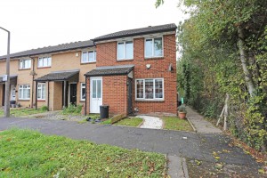 1 bedroom Maisonette for sale in Romford
