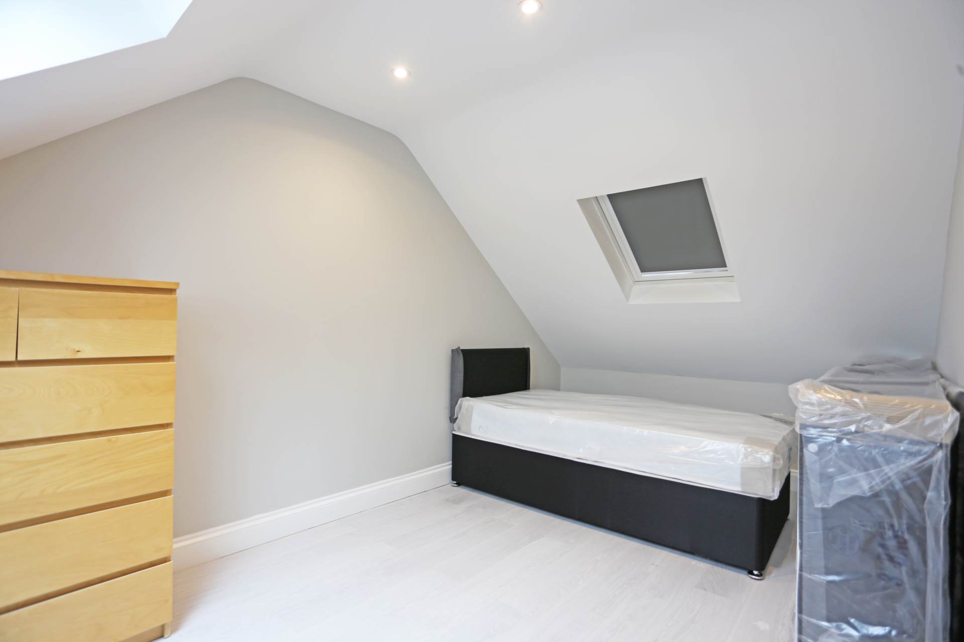 Additional Property Image 6 bedroom Semi Detached to rent in London 21