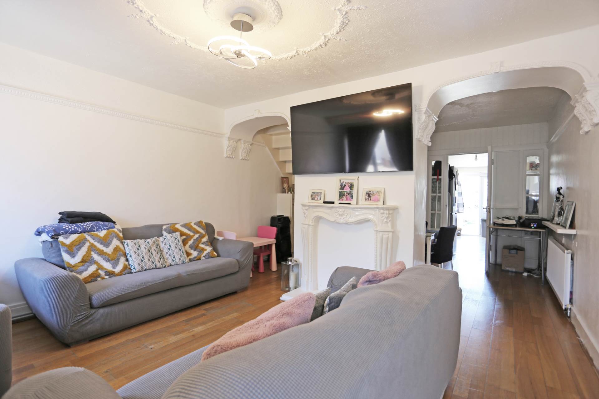 Additional Property Image 3 bedroom Terraced for sale in Dagenham 2
