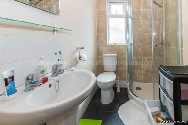 Additional Property Image 3 bedroom House to rent in Salford 7