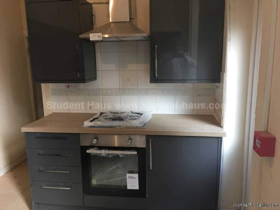Additional Property Image 4 bedroom House to rent in Salford 5
