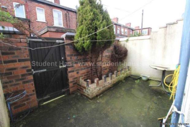 Additional Property Image 3 bedroom House to rent in Salford 4