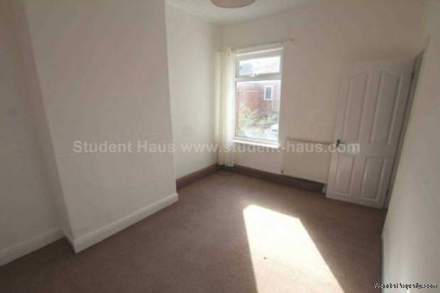 Additional Property Image 3 bedroom House to rent in Salford 5