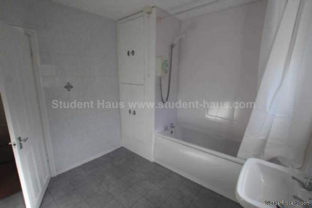 Additional Property Image 3 bedroom House to rent in Salford 8