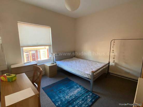 Additional Property Image 3 bedroom House to rent in Salford 7