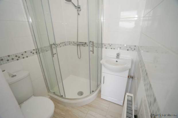 Additional Property Image 4 bedroom Semi Detached for sale in Bolton 9