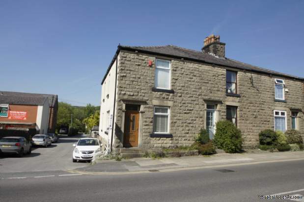 4 bedroom Cottage for sale in Bolton