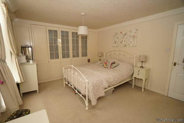 Additional Property Image 4 bedroom Cottage for sale in Bolton 6