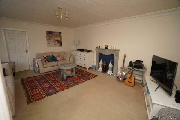 Additional Property Image 4 bedroom Cottage for sale in Bolton 14