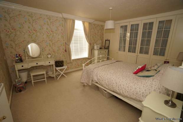 Additional Property Image 4 bedroom Cottage for sale in Bolton 19