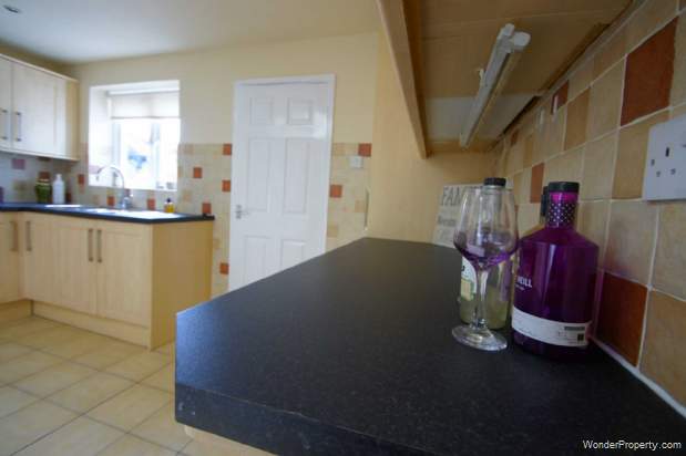 Additional Property Image 2 bedroom Cottage for sale in Bolton 4