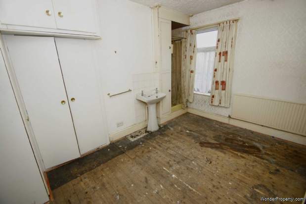 Additional Property Image 3 bedroom Terraced for sale in Bolton 16