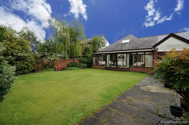 4 bedroom Detached for sale in Bolton