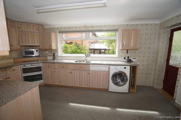 Additional Property Image 4 bedroom Detached for sale in Bolton 6