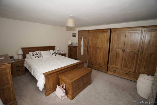 Additional Property Image 2 bedroom Cottage for sale in Bolton 11