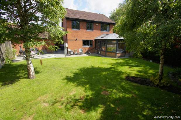Additional Property Image 5 bedroom Detached for sale in Manchester 2