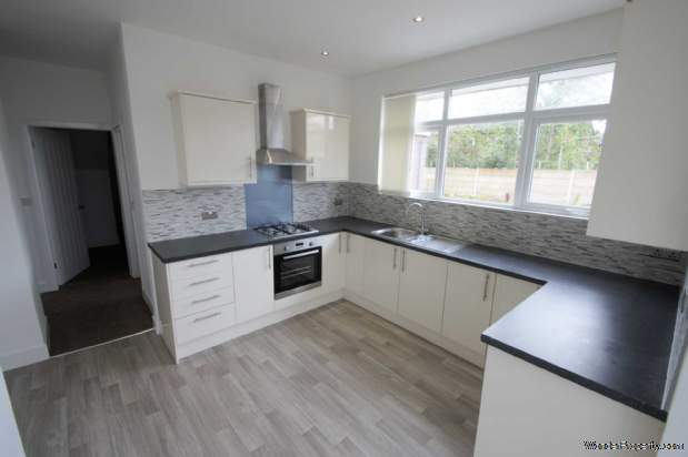 Additional Property Image 4 bedroom Detached Bungalow for sale in Manchester 2