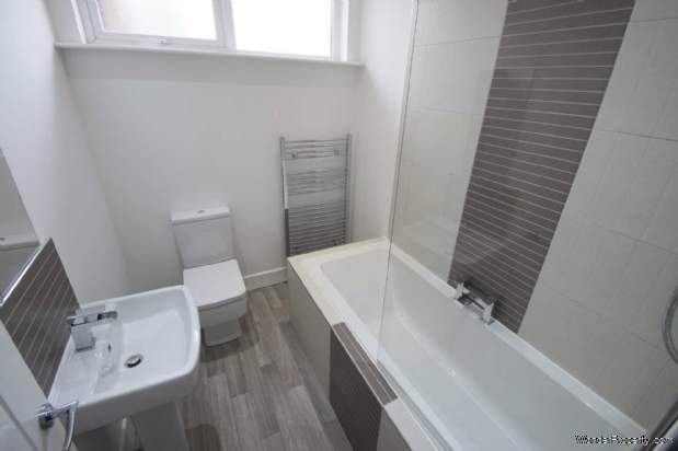 Additional Property Image 4 bedroom Detached Bungalow for sale in Manchester 4