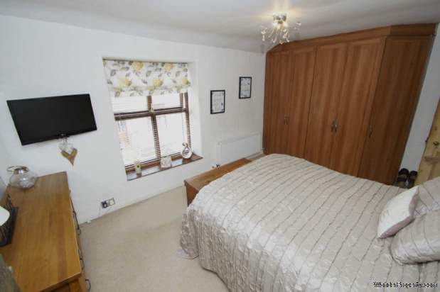 Additional Property Image 2 bedroom Cottage for sale in Bolton 16