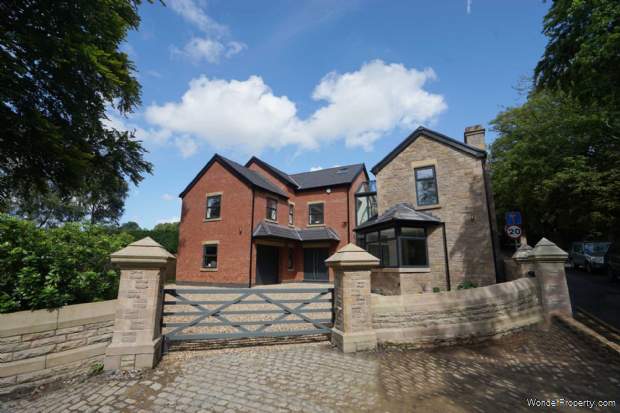 4 bedroom Detached for sale in Bolton