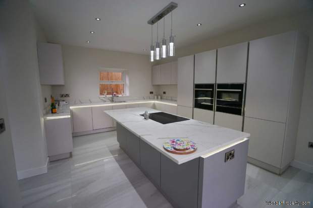 Additional Property Image 4 bedroom Detached for sale in Bolton 3