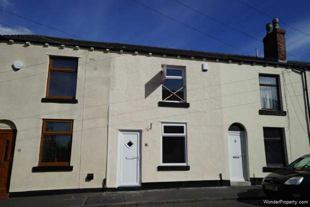 2 bedroom Terraced for sale in Bolton