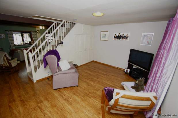 Additional Property Image 2 bedroom Cottage for sale in Bolton 4