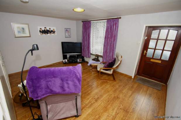 Additional Property Image 2 bedroom Cottage for sale in Bolton 15
