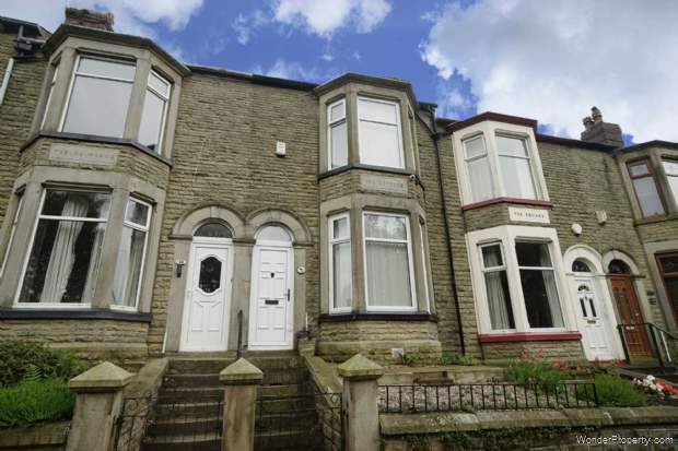 2 bedroom Terraced for sale in Bolton