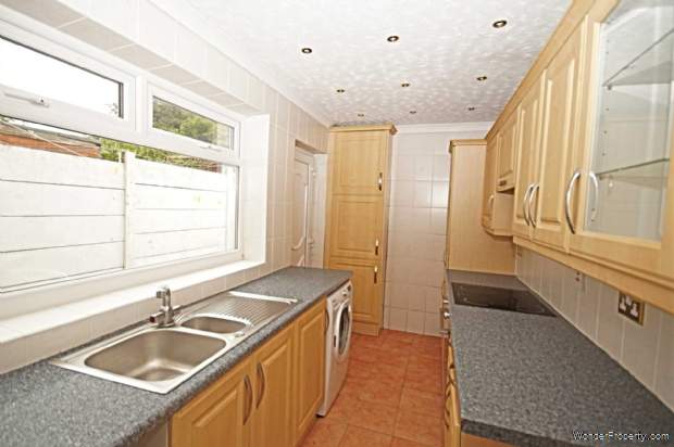 Additional Property Image 3 bedroom Terraced to rent in Bolton 4