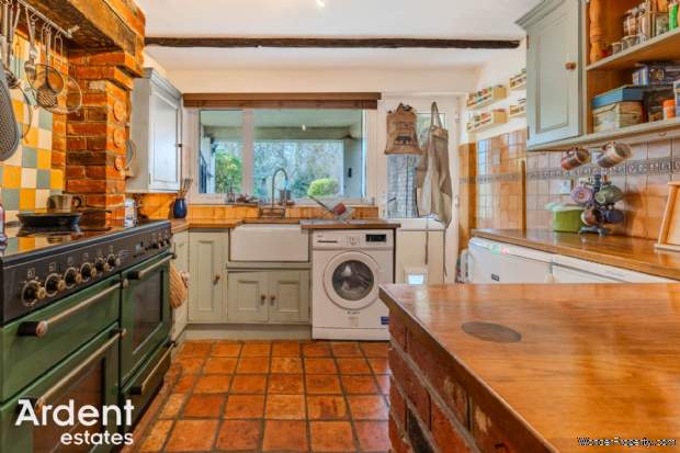 Additional Property Image 2 bedroom Terraced for sale in Maldon 16