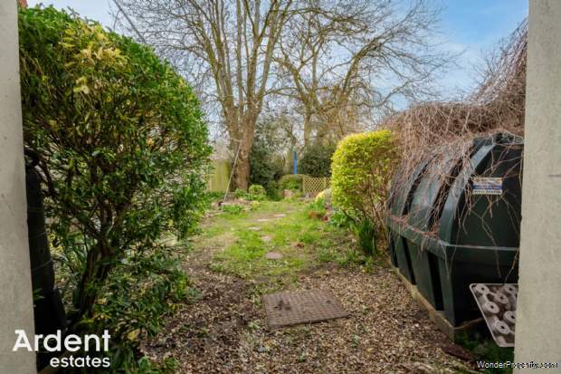 Additional Property Image 2 bedroom Terraced for sale in Maldon 14