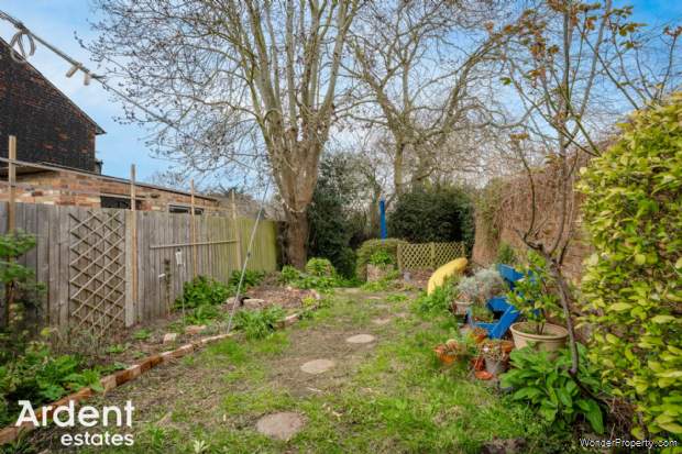 Additional Property Image 2 bedroom Terraced for sale in Maldon 7