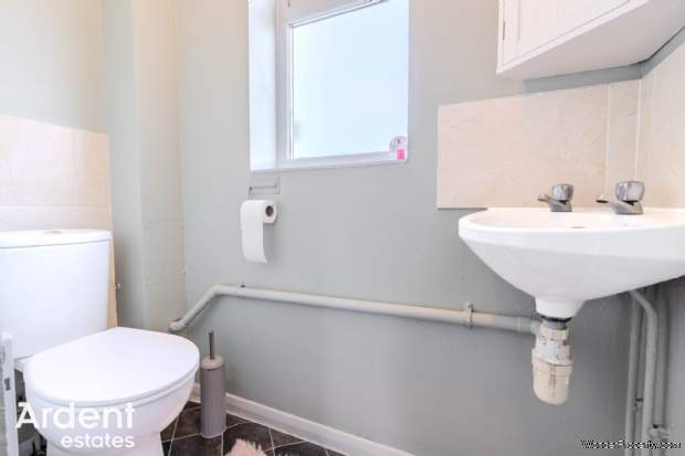 Additional Property Image 3 bedroom Terraced for sale in Maldon 8