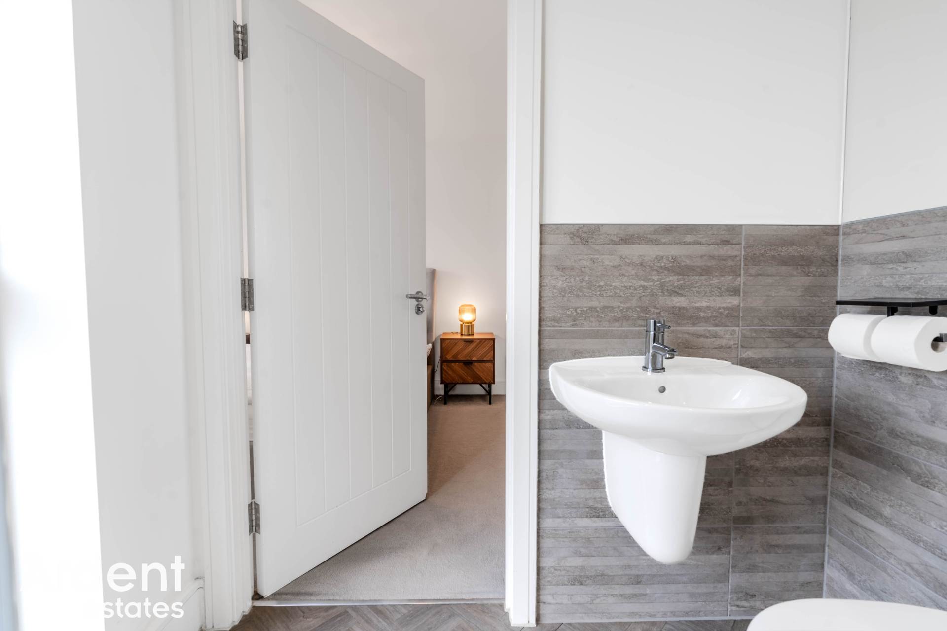 Additional Property Image 2 bedroom Flat for sale in Maldon 13