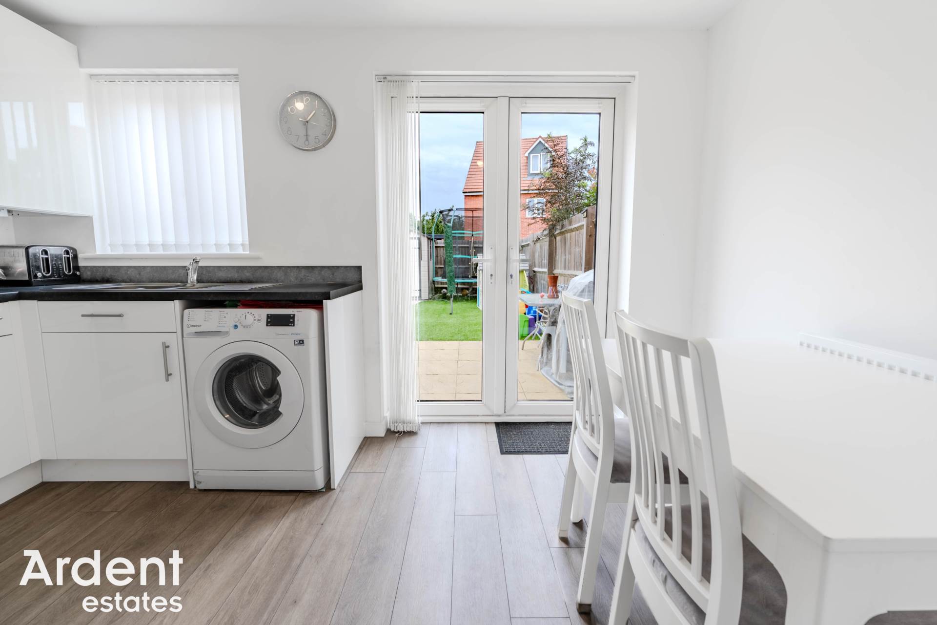Additional Property Image 2 bedroom Semi Detached for sale in Maldon 7
