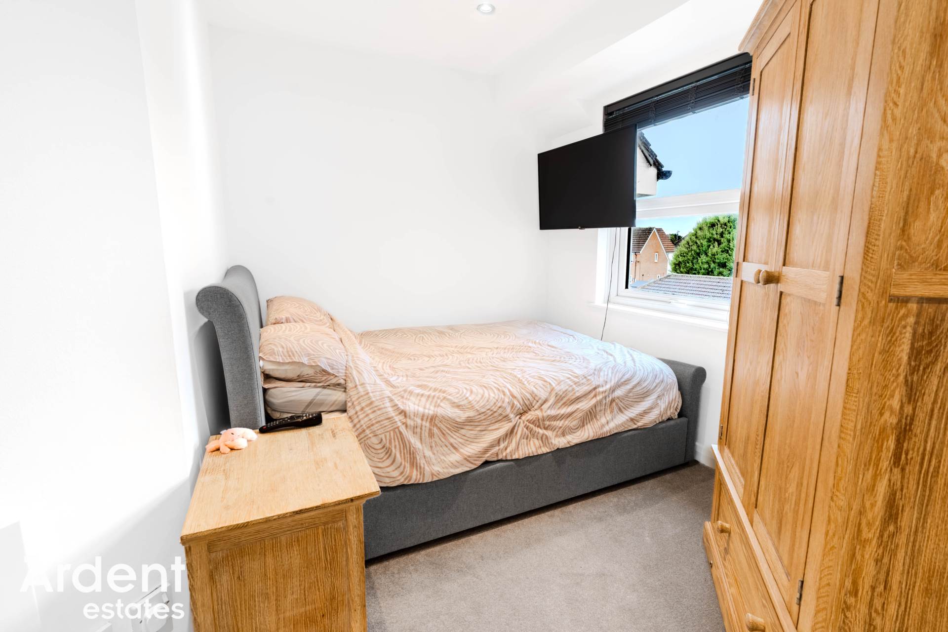 Additional Property Image 1 bedroom Apartment for sale in Southminster 11