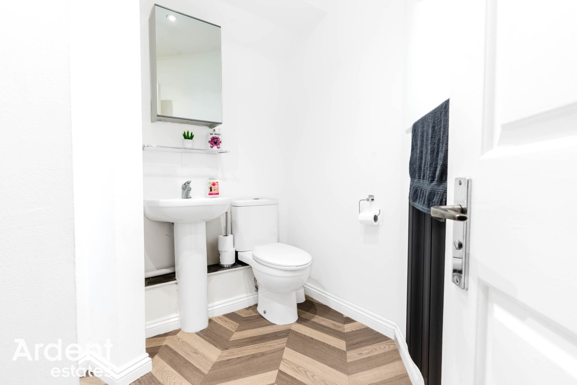 Additional Property Image 1 bedroom Apartment for sale in Southminster 13