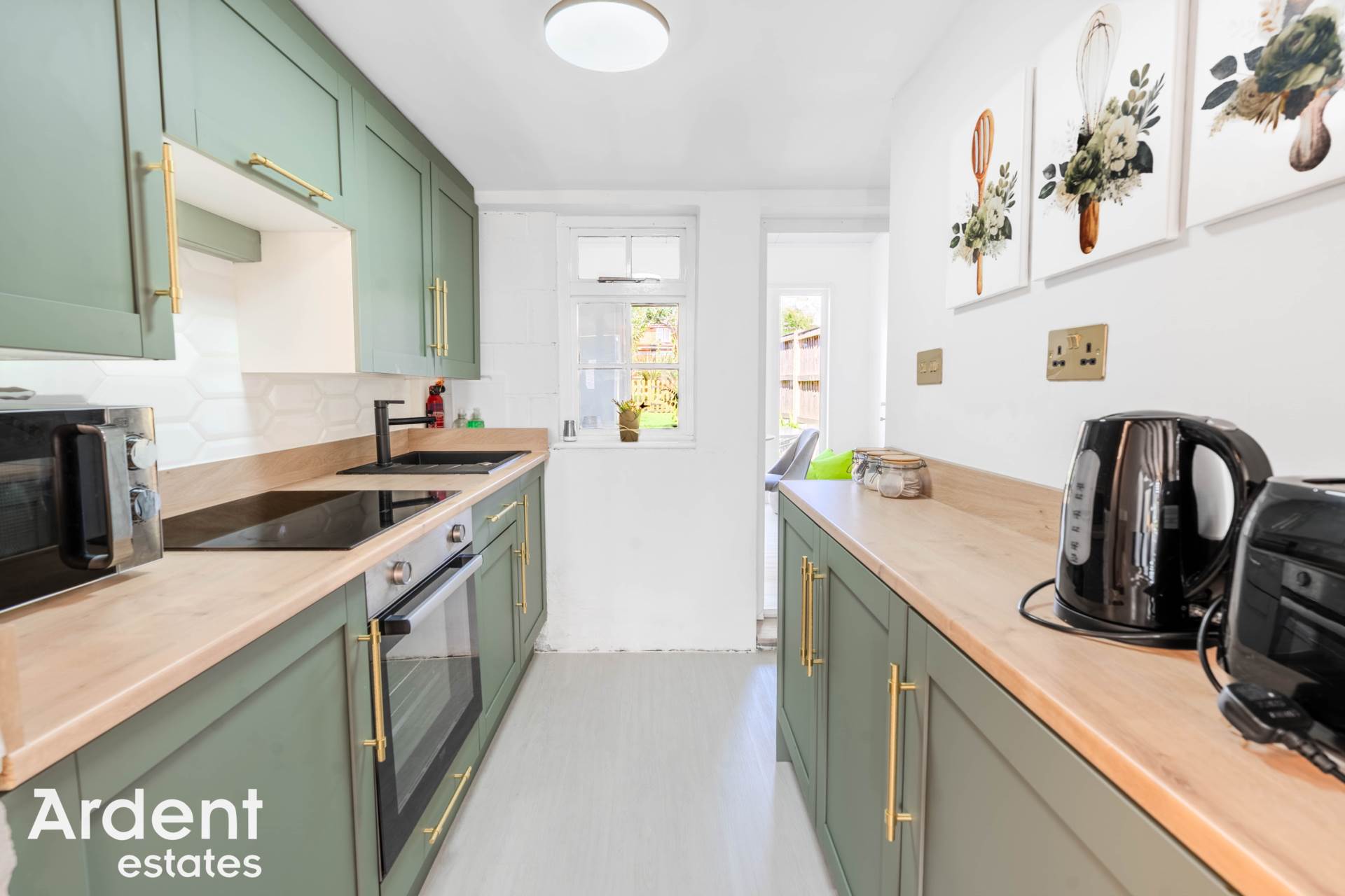 Additional Property Image 2 bedroom Terraced for sale in Maldon 8