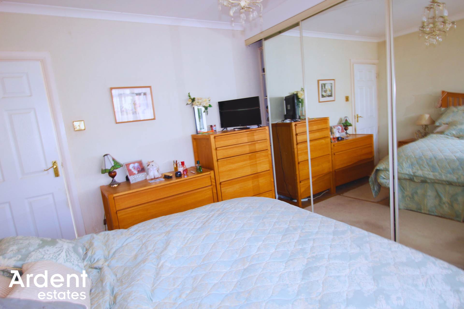 Additional Property Image 2 bedroom Semi Detached Bungalow for sale in Chelmsford 8