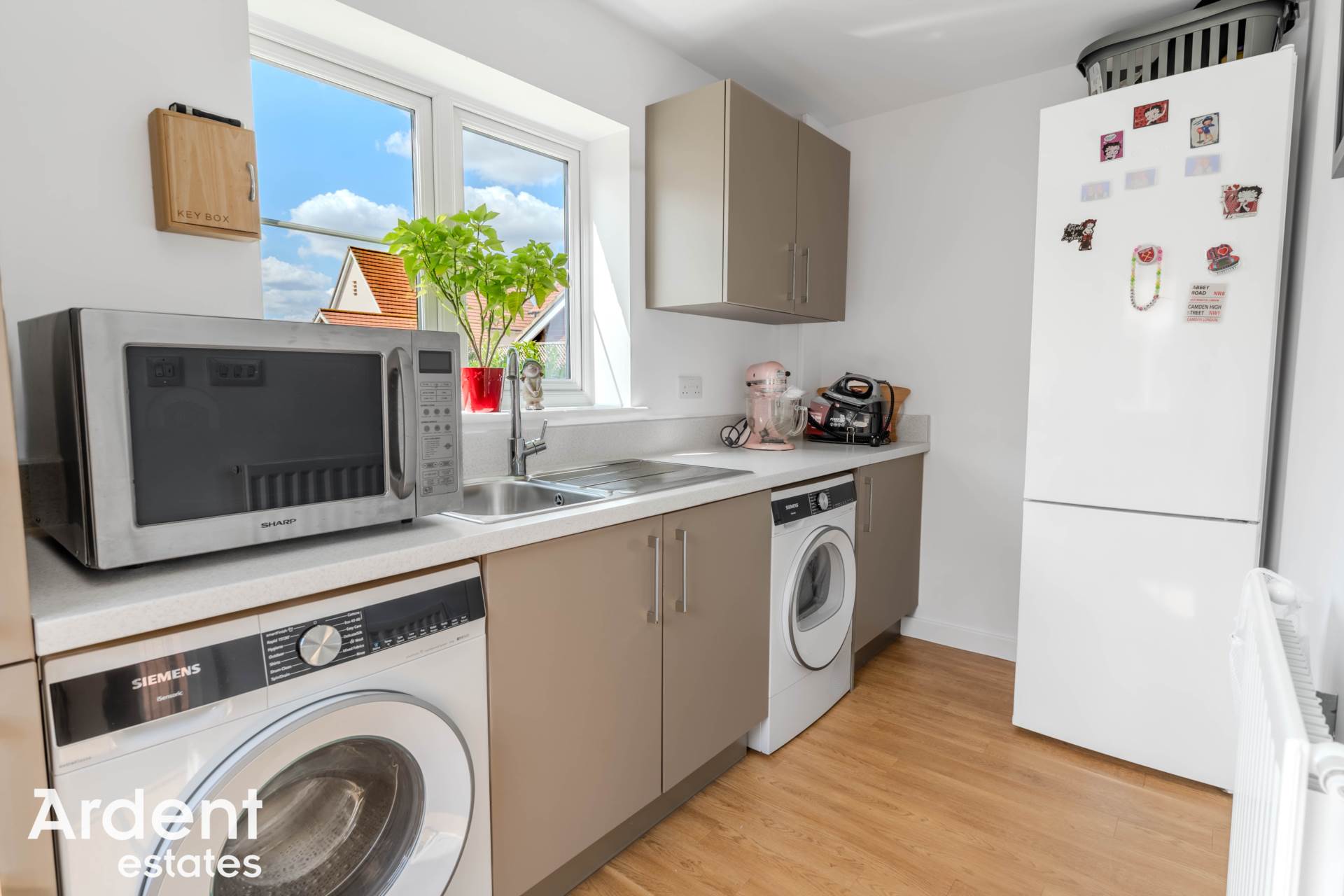 Additional Property Image 4 bedroom Detached for sale in Maldon 10