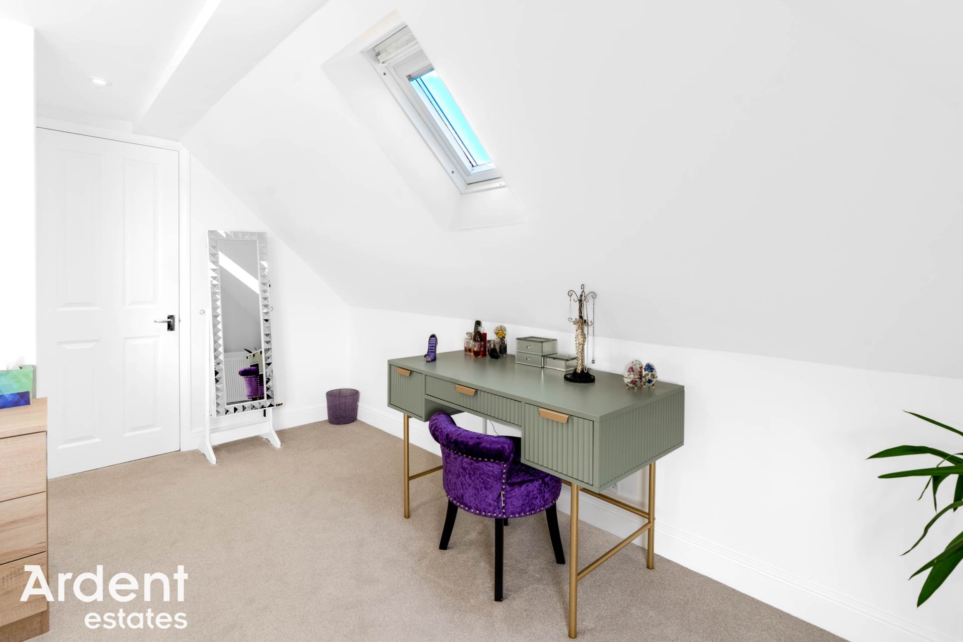 Additional Property Image 3 bedroom Detached Bungalow for sale in Maldon 26